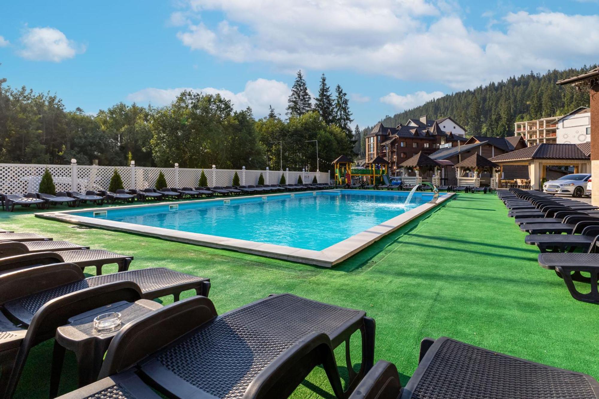 Mirage Hotel Bukovel Exterior foto